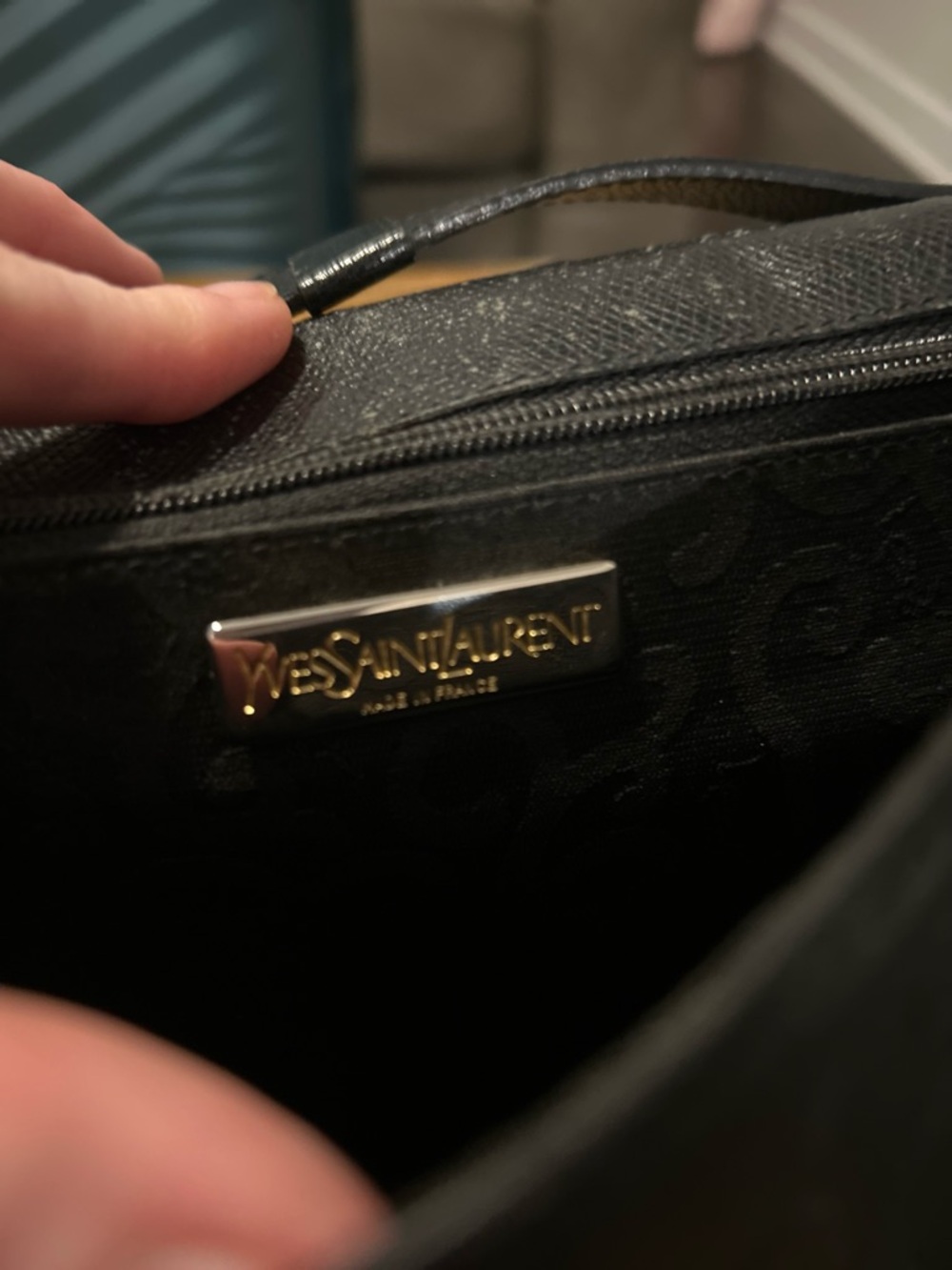 Saint Laurent Black Embossed Leather Crossbody Bag RARE VINTAGE 100% Authentic - Picture 4 of 15